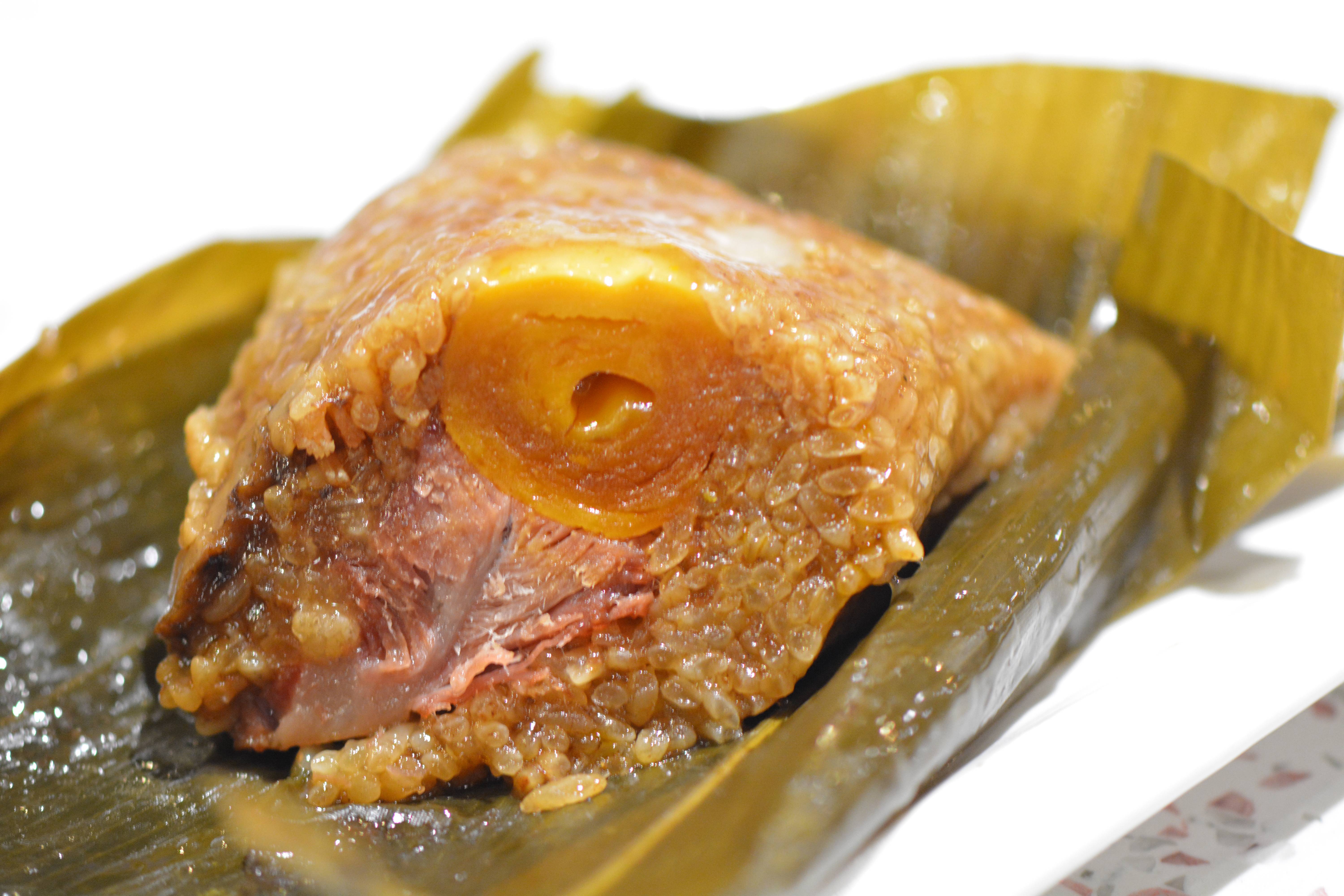 Salted Egg & Pork Zongzi 蛋黄瑶柱栗子肉粽 1 pc（~420g)